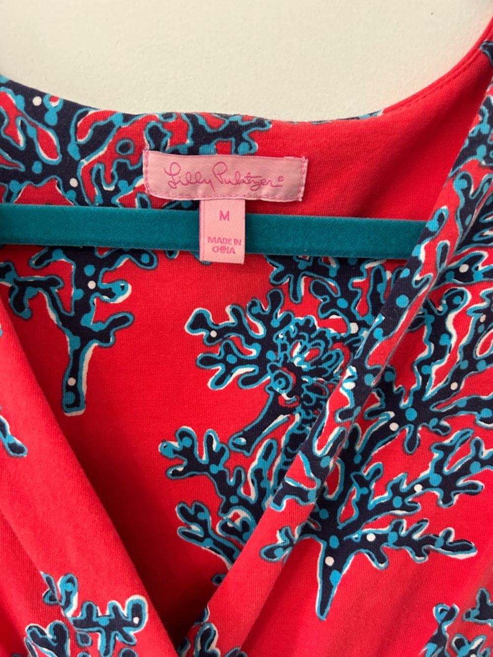 Lilly Pulitzer Coral Reef Dress Women’s M Seahorse Red Sleeveless V-Neck - Picture 2 of 14